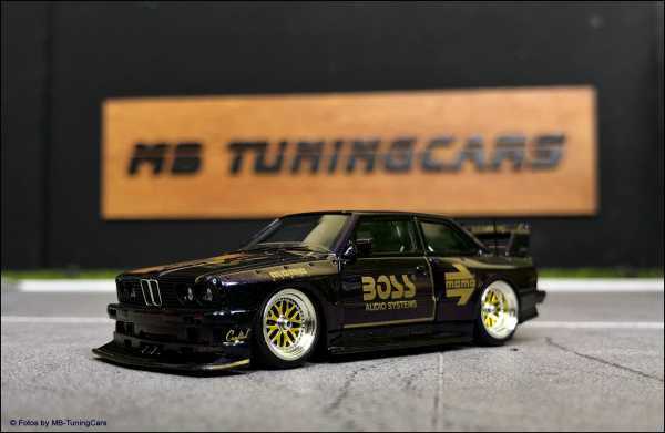 1:64 BMW E30 WIDEBODY - PURPLE CHAMELEON COLOR - LIMITED EDITION 199 Stk. inkl OVP